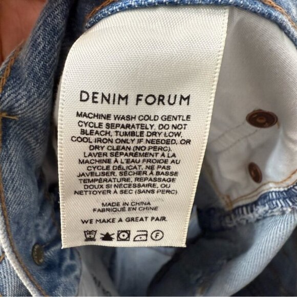 Aritzia Denim Forum The '90s Cargo Mini Denim Skirt size 28 - Picture 11 of 12